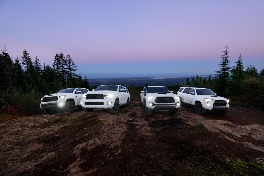  Toyota Sequoia TRD Pro 2019 года  (фото 10 из 42)